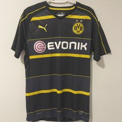Boris’s is DORTMUND 2016/2017 AWAY FOOTBALL SHIRT PUMA SIZE M