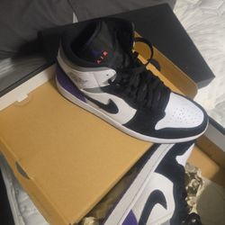 Air Jordan 1 Mids