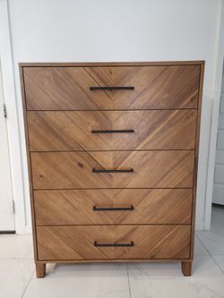 5 drawer Brown chest