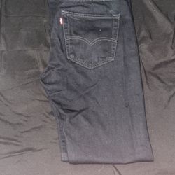 Black 501 Levi’s (32x32)