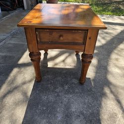 End Table / Nightstand