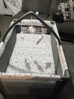 Pamobabe portable play yard