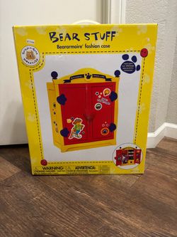 Build-A-Bear Workshop "Bear Stuff" Beararmoire fashion case