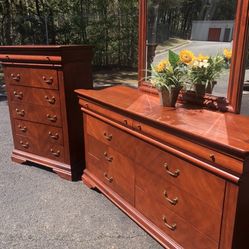 Quality Solid Wood Set Long Dresser, Big Drawers, Big Mirror. Tall Chest. Drawers Sliding Smoothly Great Condition