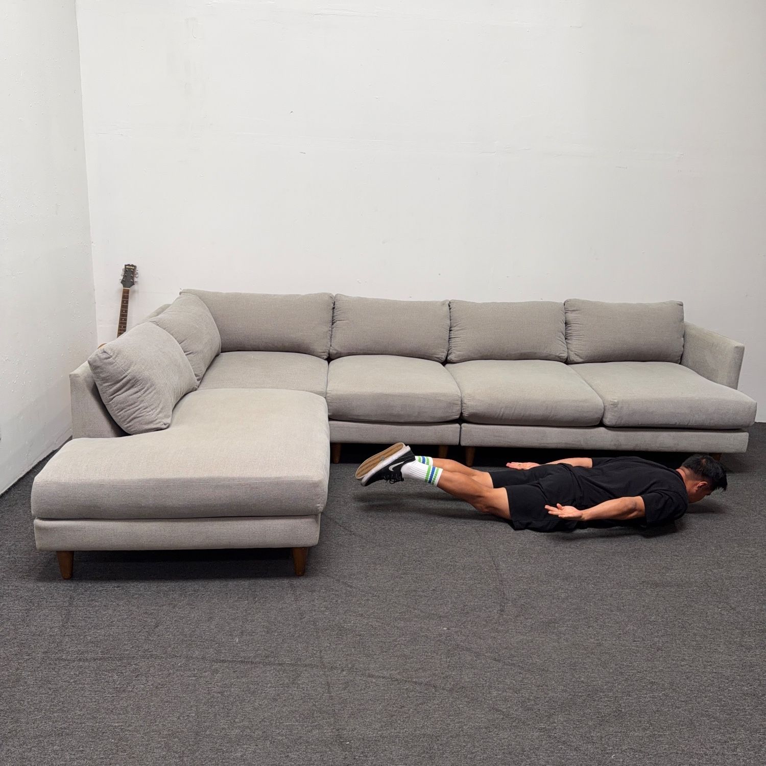 Adeline Foam Adjustable 109" / 139” 3-Piece Sectional Couch - Retails 2.5k (extended version) a Deep
