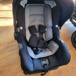 Nuna Pipa Infant Car Seat