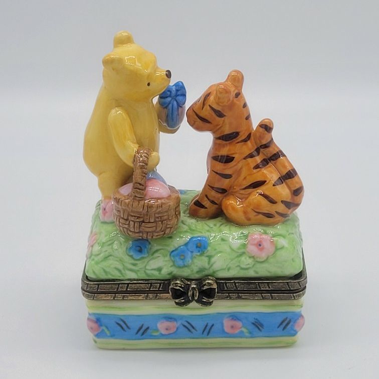 Disney's Winnie The Pooh And Tigger Trinket Box