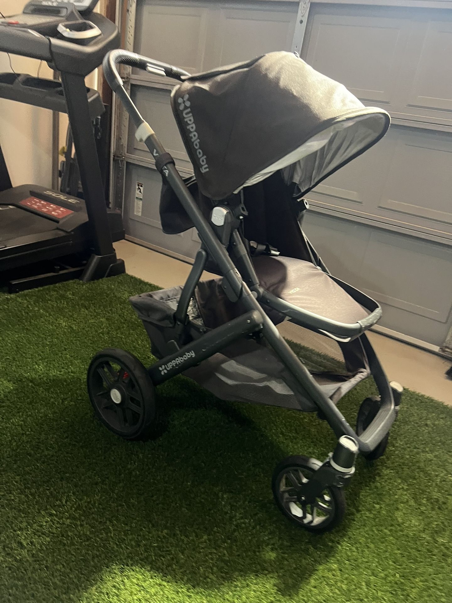 UPPAbaby Vista V2 - Stroller + Toddler Seat + Bassinet + Piggyback Stand + Travel Carrier + Other Accessories — $600 OBO