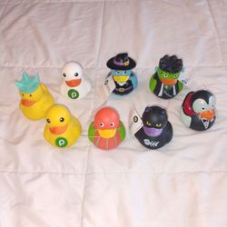 8 Decorative Rubber Duckies Publix (5 New With Tags)
