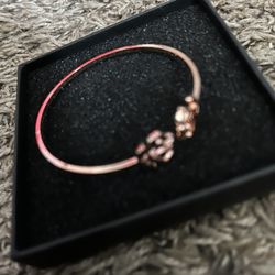 Women’s bracelet 