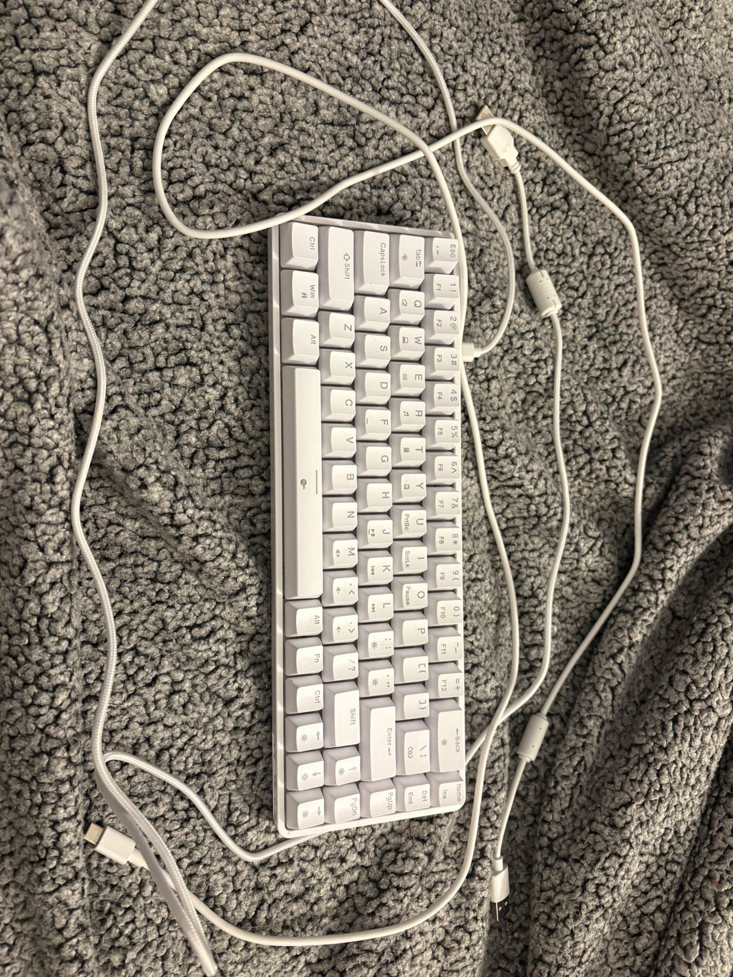 Aesthetic Gaming Setup Bundle | White Mechanical Keyboard + Pink Razer Mouse