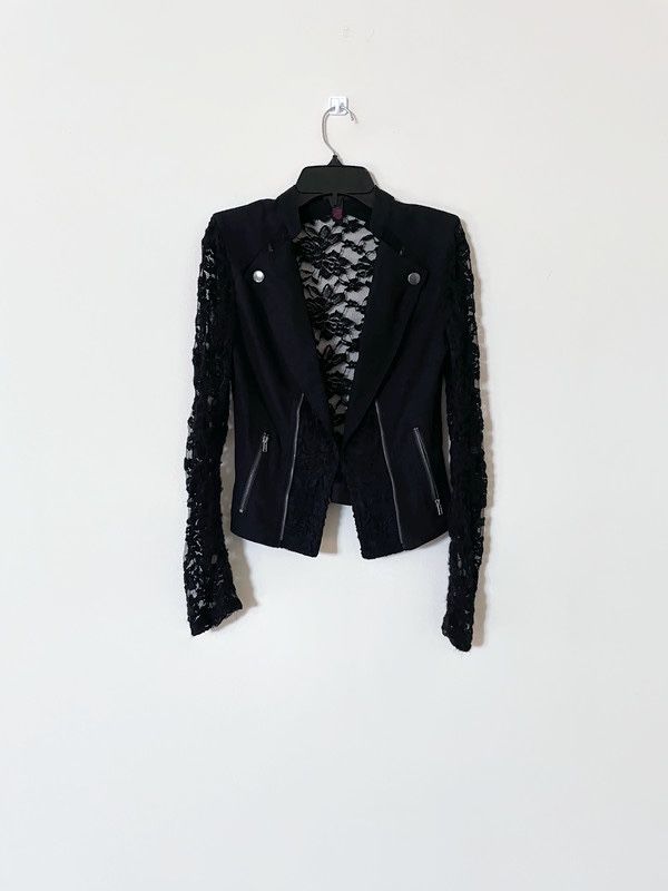 Vest With Lacy Sleeves, Zipper Design vest