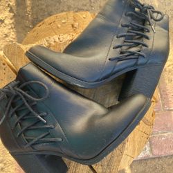 Bamboo Boots  Size 71/2 Very Nice  For Laddies