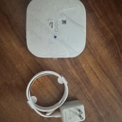 eero Pro 6 AX4200 Tri-Band Mesh Wi-Fi 6 Router K010001