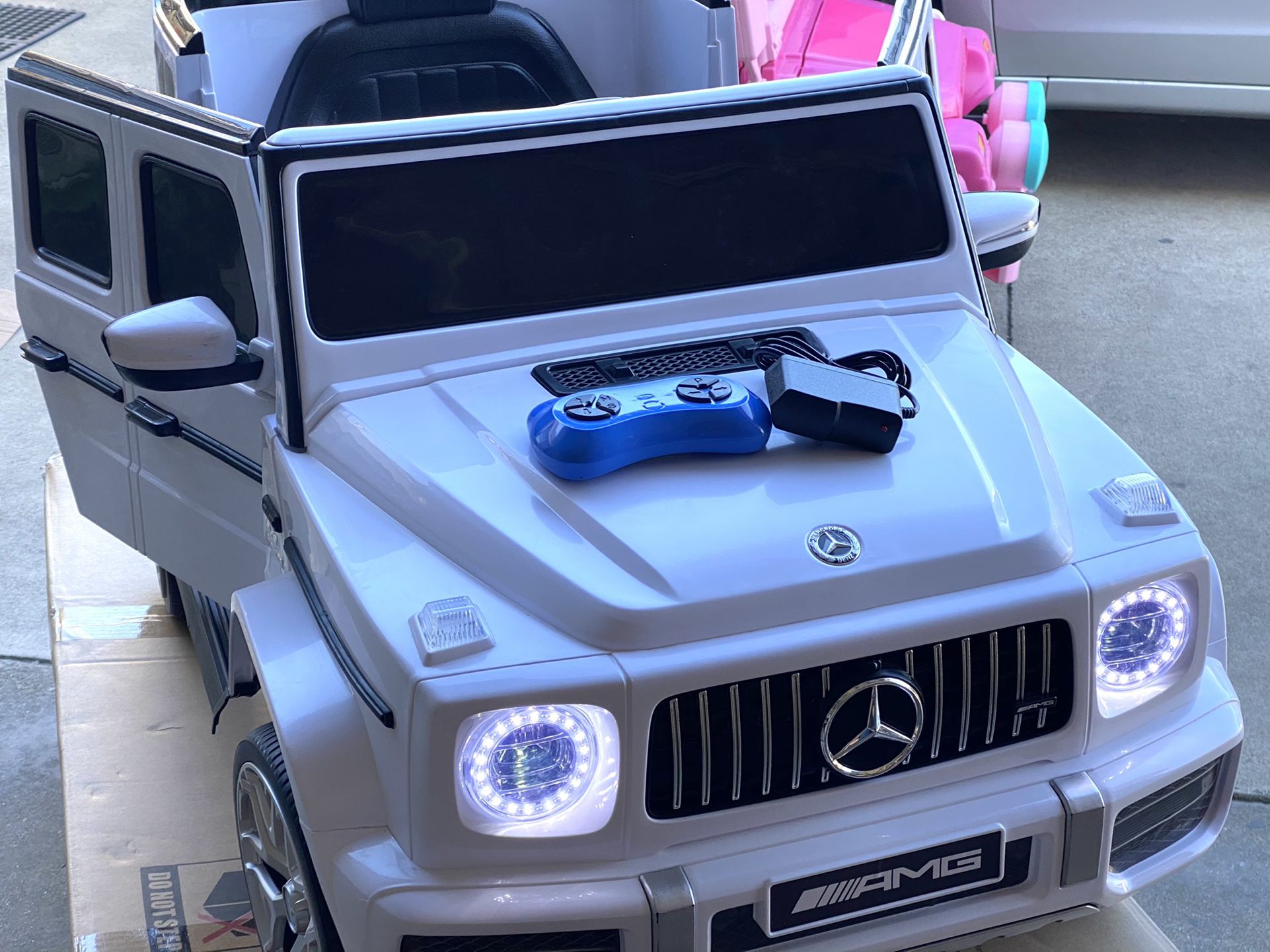 NEW CONDITION Mercedes Benz AMG G-Wagon 12volt REMOTE CONTROL MODEL electric Kid Ride On Car Power Wheels