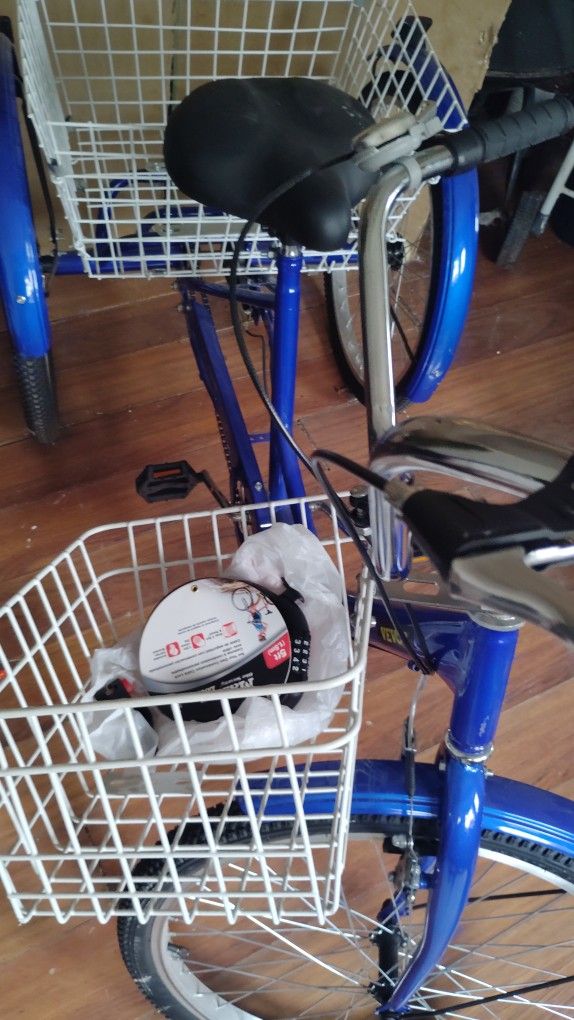 Beautiful Tricycle w/Lock