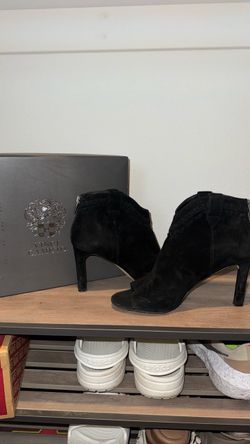 Vince Camuto Women’s Heels (Size: 8.5)