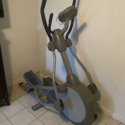 elliptical exercise machine 