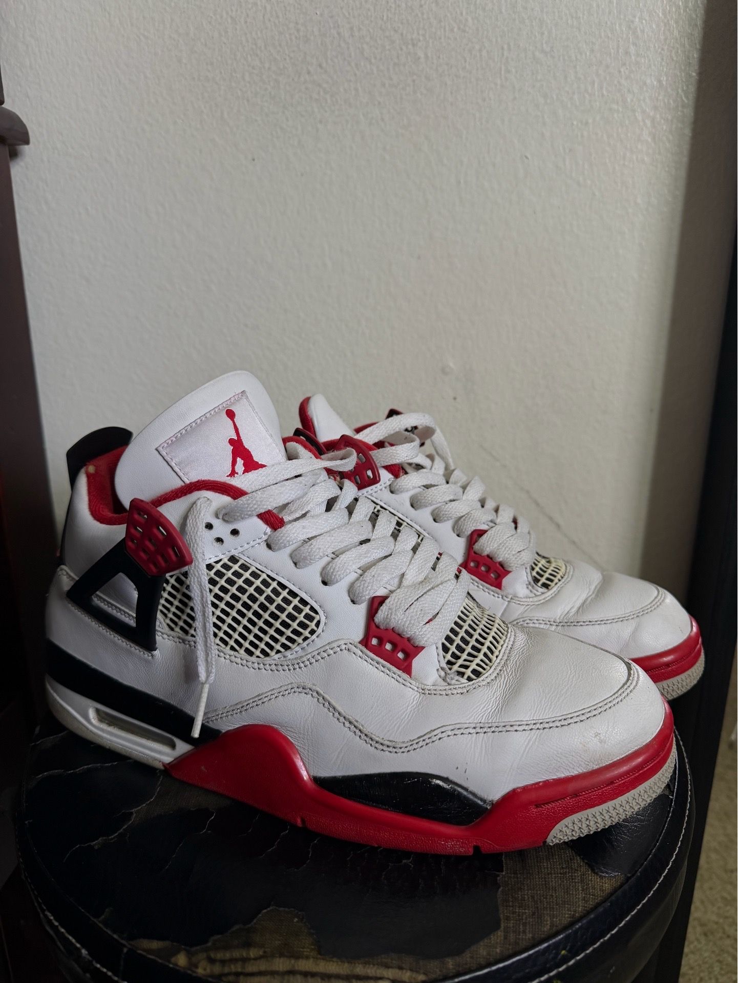 JORDAN 4 FIRE RED