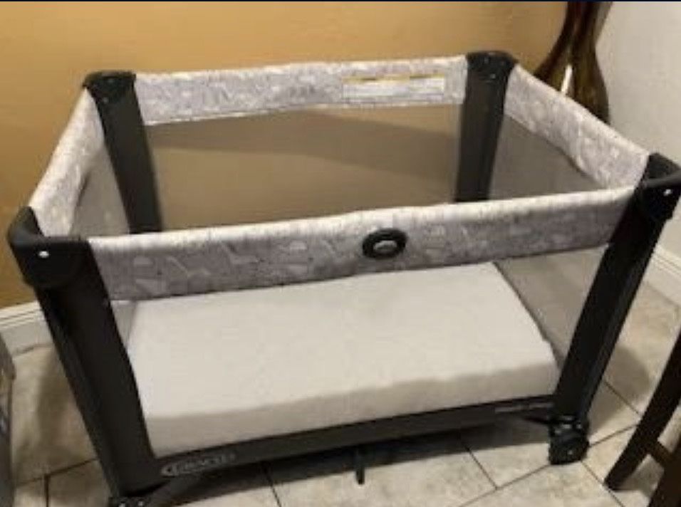 Baby Crib With New Mattress