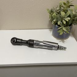 Air Ratchet Wrench