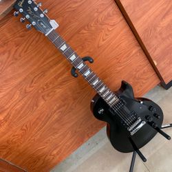 Gibson Les Paul Studio Guitar, Nice, Soft Case!