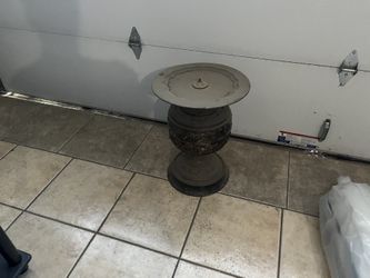 Bronze Stand