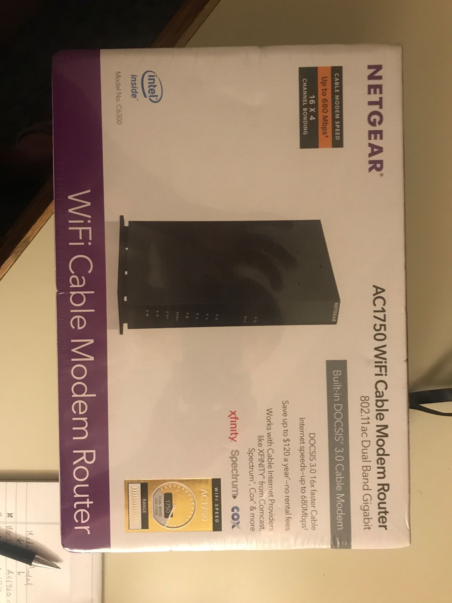 NETGEAR - Dual-Band AC1750 Router with 16 x 4 DOCSIS 3.0 Cable Modem - Black