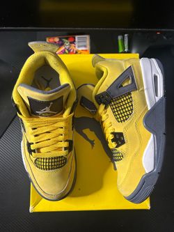 Jordan 4 Lightning Size 4y