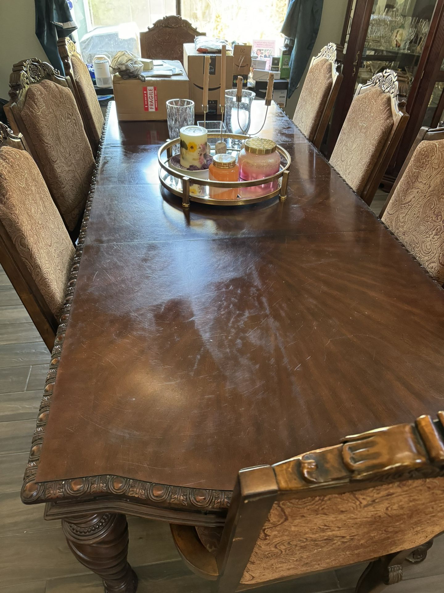 Dining room table