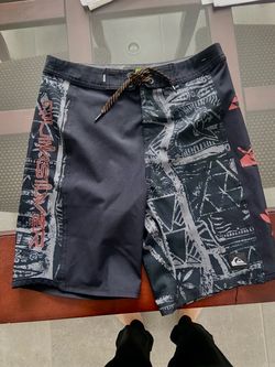 Quicksilver Board Shorts Size 26/12