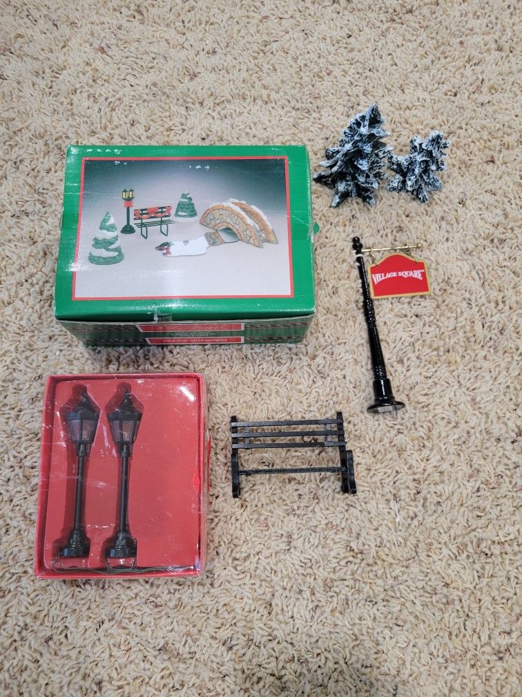 Vintage Mervyns Christmas Accessories Set