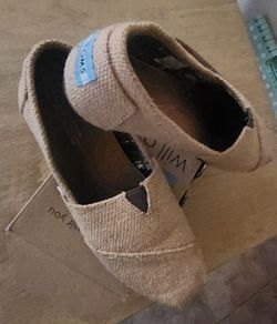 Toms 