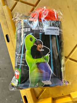 Inflatable green alien costume