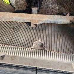 88 -99 Gmc Or Chevrolet Tow Hitch Heavy Duty $60