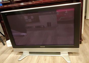 42" Panasonic Tv