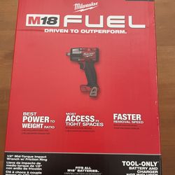 Milwaukee M-18 Mid Torque Wrench