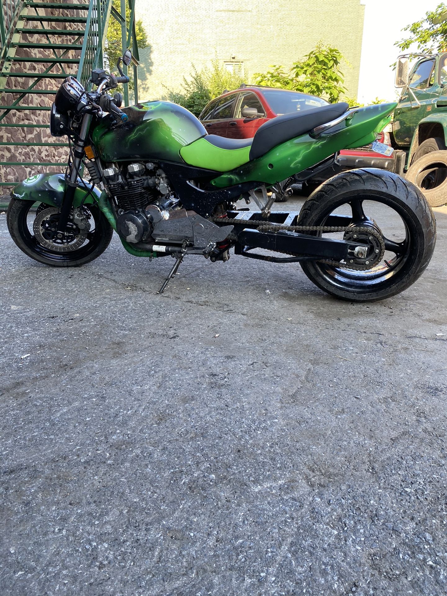 Kawasaki zr7