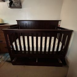 5-in-1 Convertible Crib with Drawer