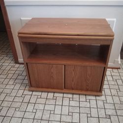 Oak Finish Swivel Top TV Stand/ Entertainment Center/ Microwave Stand