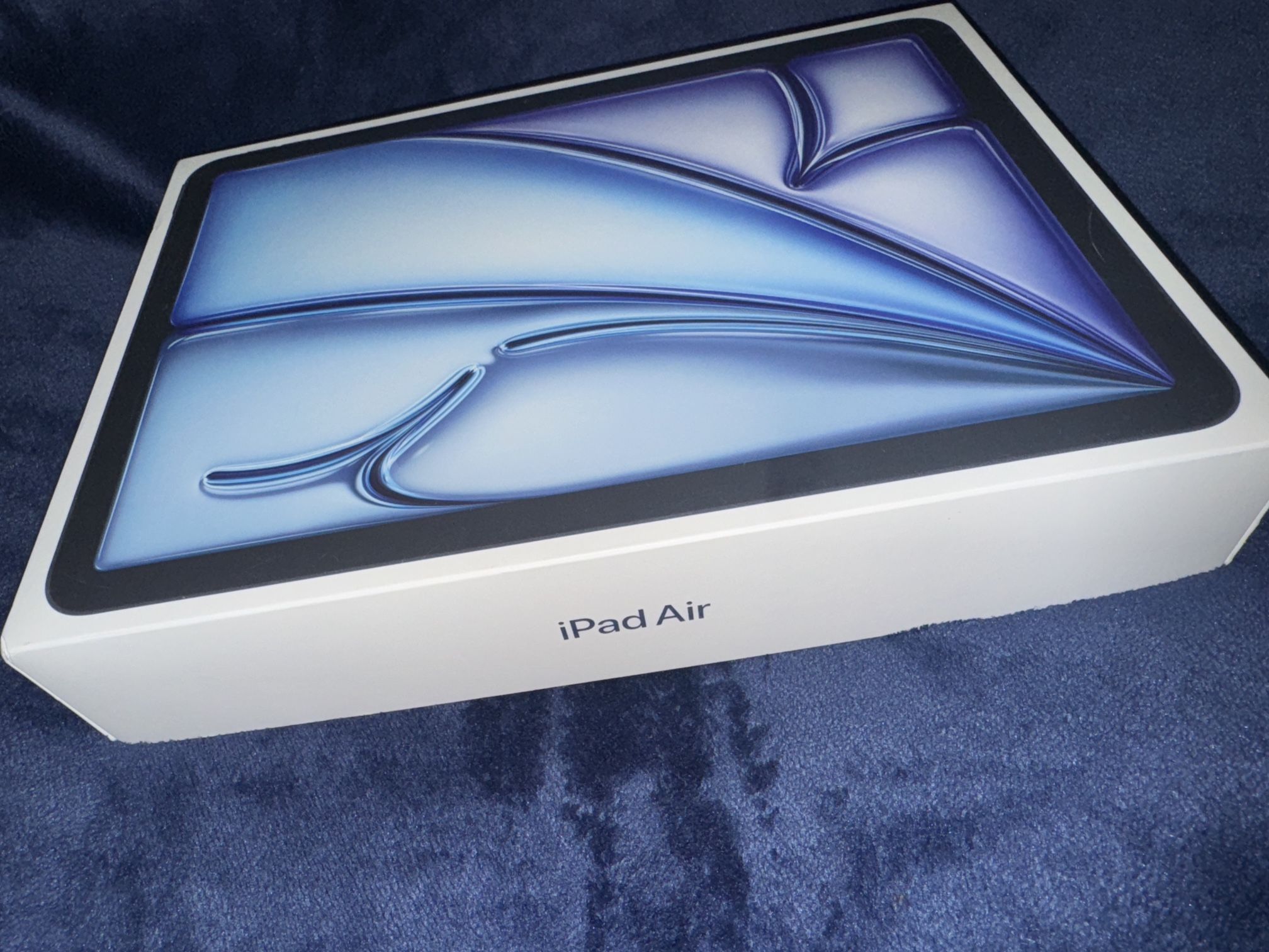 TRADE ONLY WiFi IPad Air M3 256gb 11 Inch Blue