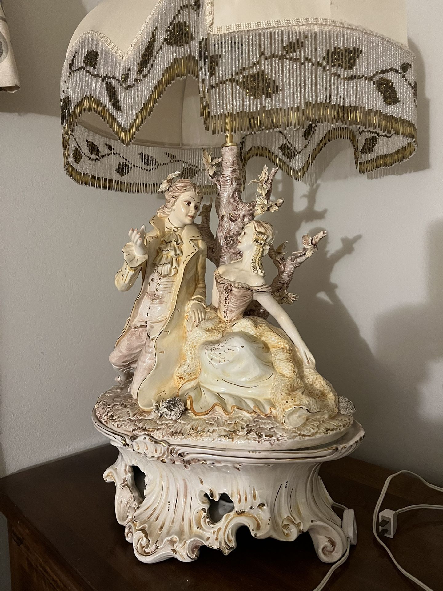 Antique Italian Capodimonte Style Porcelain Figurine Lamp