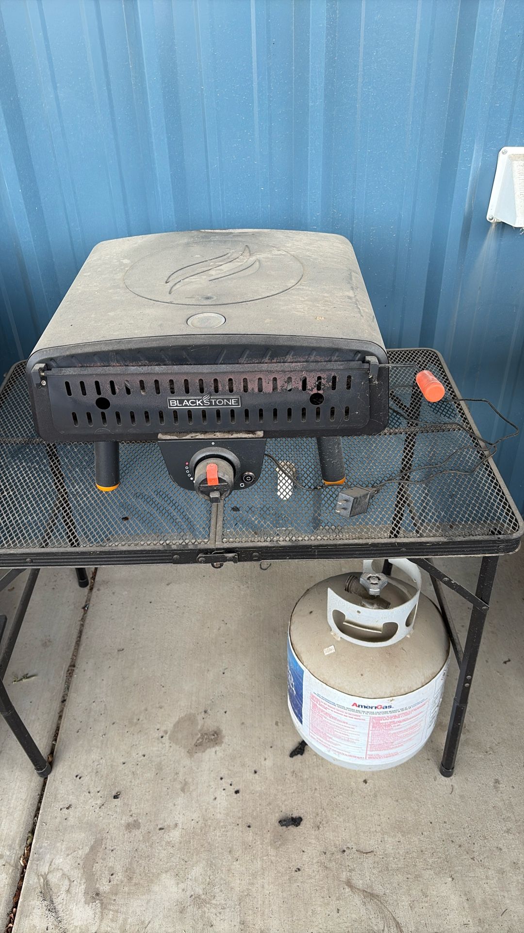 BLACKSTONE PIZZA OVEN