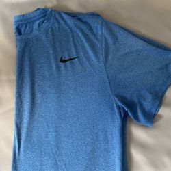Mens Nike T Dri fit Size XL