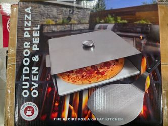 Chef's Counter Outdoor Pizza Oven & Peel
