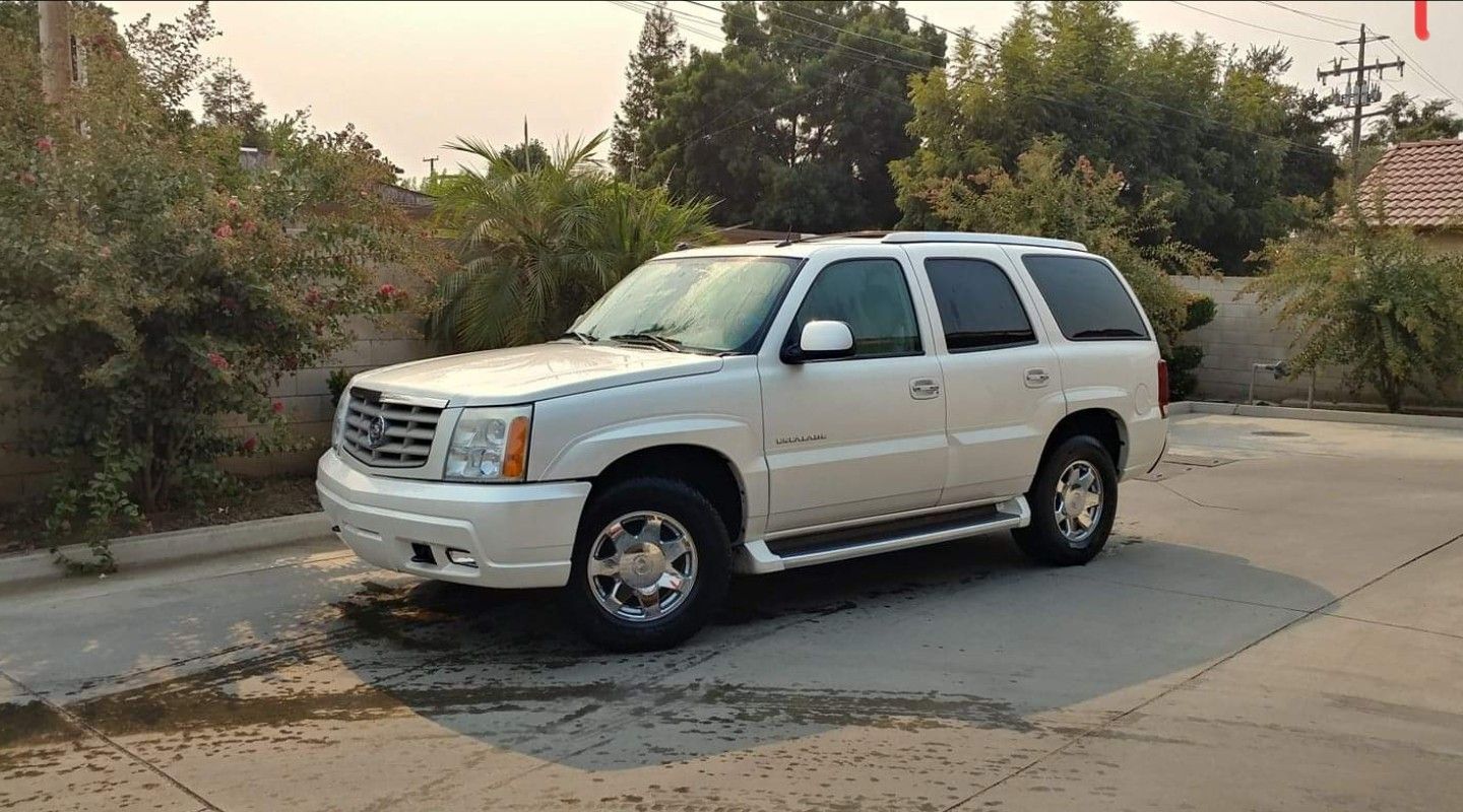 2005 Cadillac Escalade