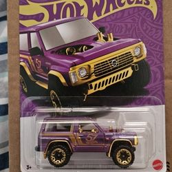 Hotwheels Nissan Patrol Custom. 