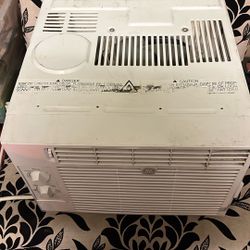 GE® 115 Volt Room Air Conditioner - AEV05LX - GE Appliances