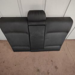 03 BMW 325i Seats