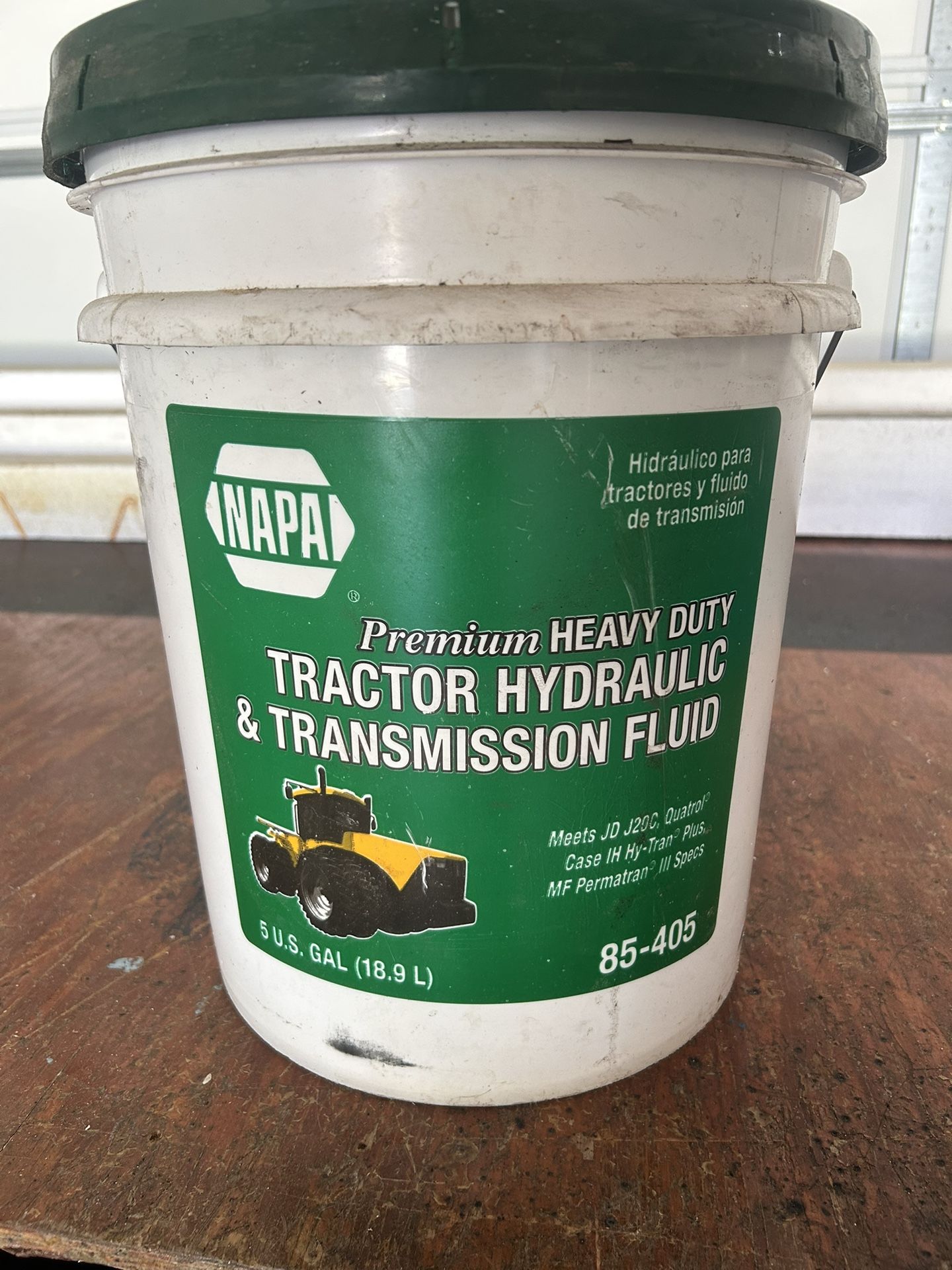 4 Gallons Hydraulic Oil